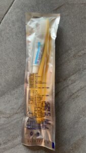 牙刷+牙膏